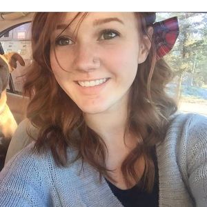 Meet your Posher, Abby